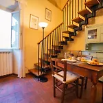 S3 - Serristori Tower APT - Dolcevita Holiday